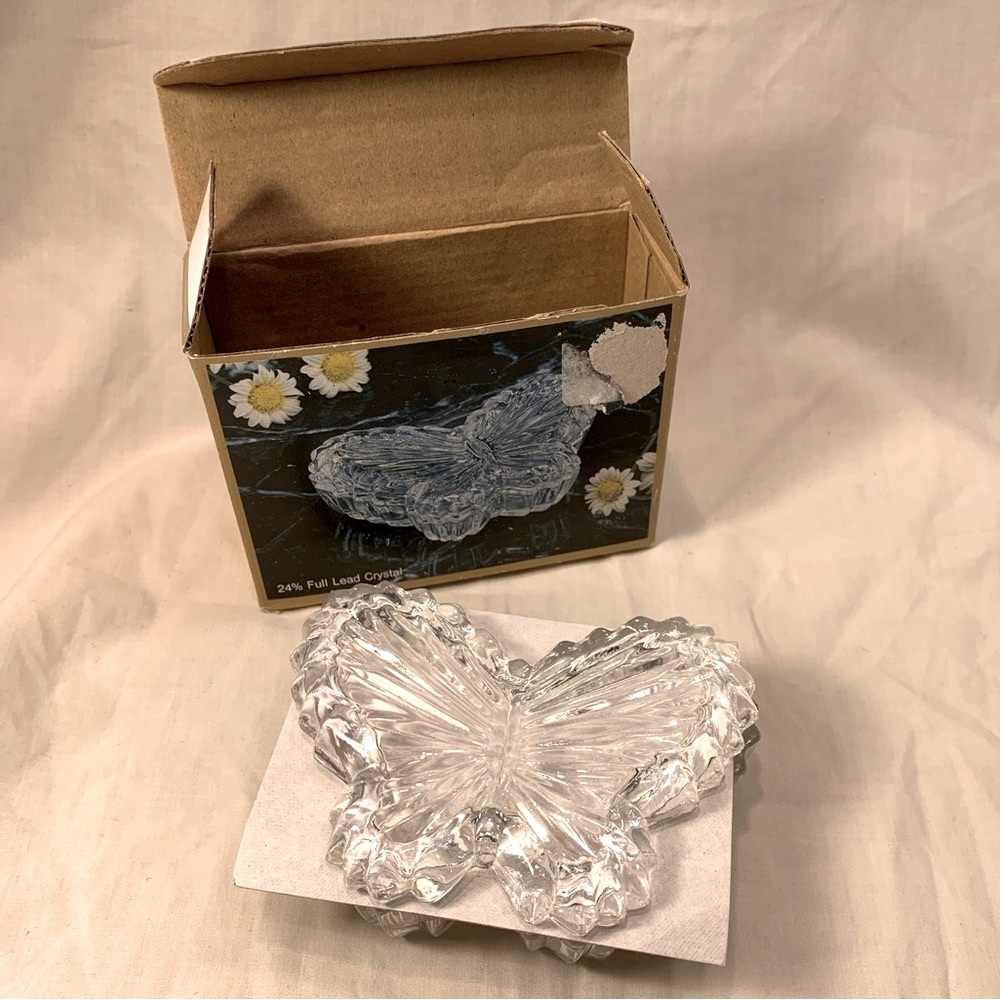 VINTAGE Eternal Crystal Clear Butterfly Shaped Trinket 4 3/8" original box NOS